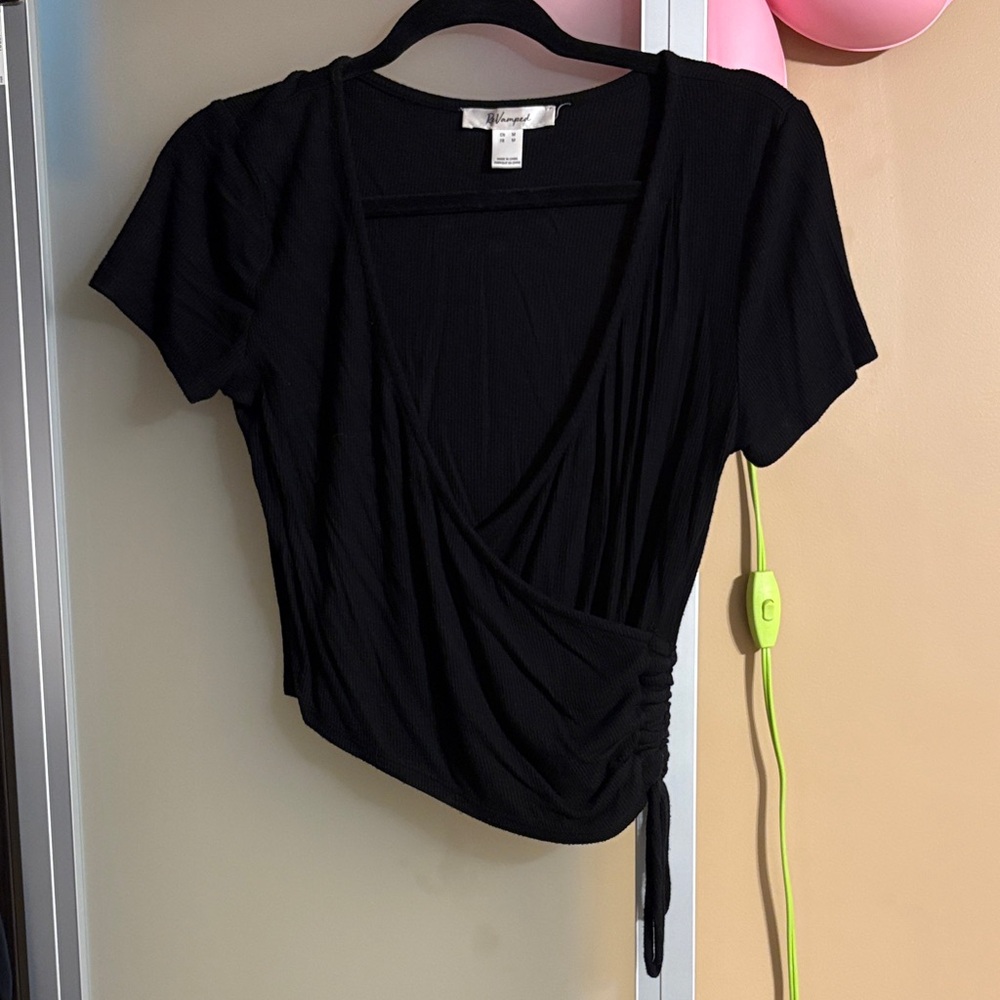 Black Wrap crop Top - Size medium